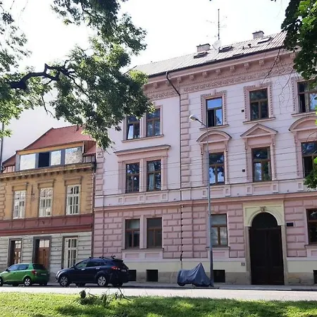 Komenskeho Hradec Králové